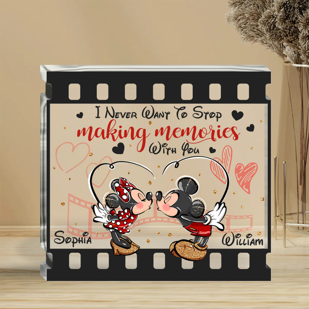 I Never Want To Stop Making Memories With You - Personalized Mouse Custom Shaped Acrylic Plaque