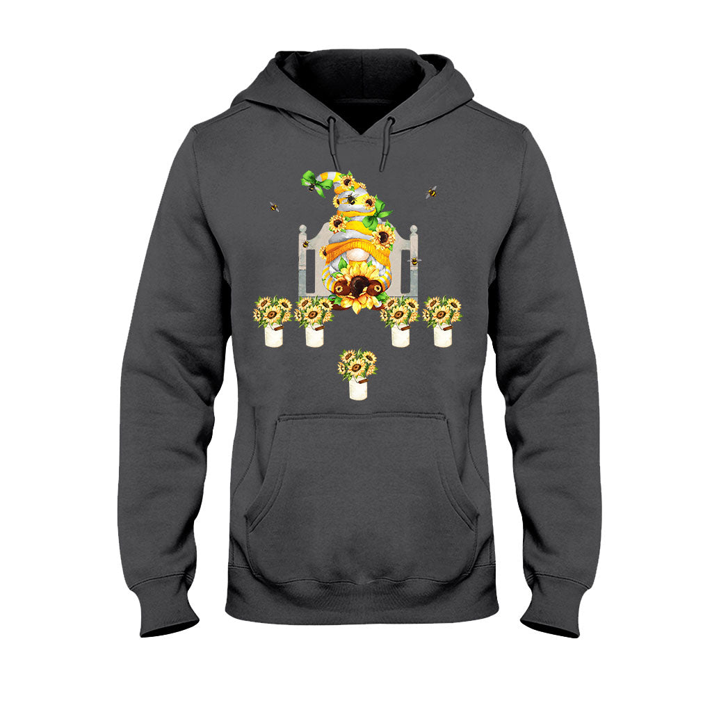 I Love Being Nana - Personalized Mother's Day Grandma T-shirt and Hoodie