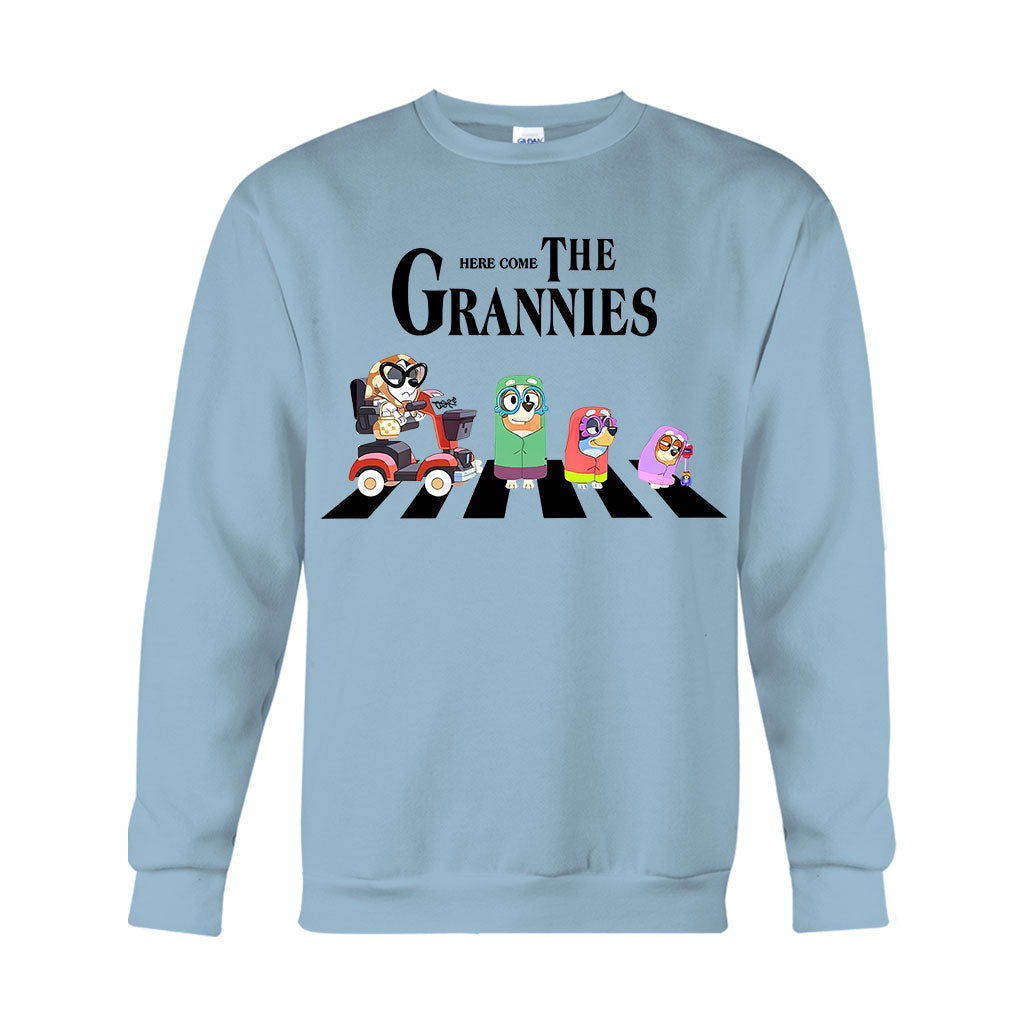 Here Come The Grannies - T-shirt And Hoodie