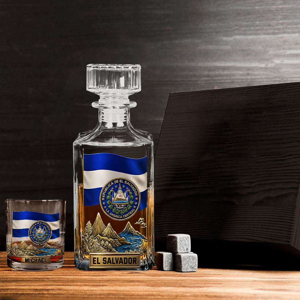 Dios, Unión, Libertad - Personalized Expats Whiskey Decanter Set