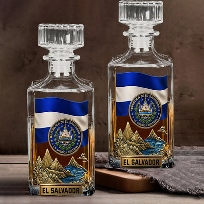 Dios, Unión, Libertad - Personalized Expats Whiskey Decanter Set