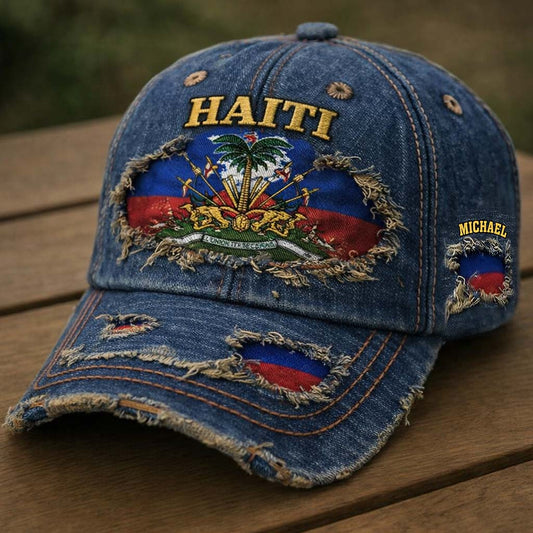 Haiti Coat Of Arms - Personalized Expats Classic Cap