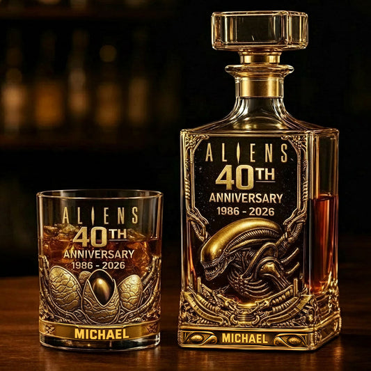 Alien 40th Anniversary - Personalized Alien Whiskey Decanter Set