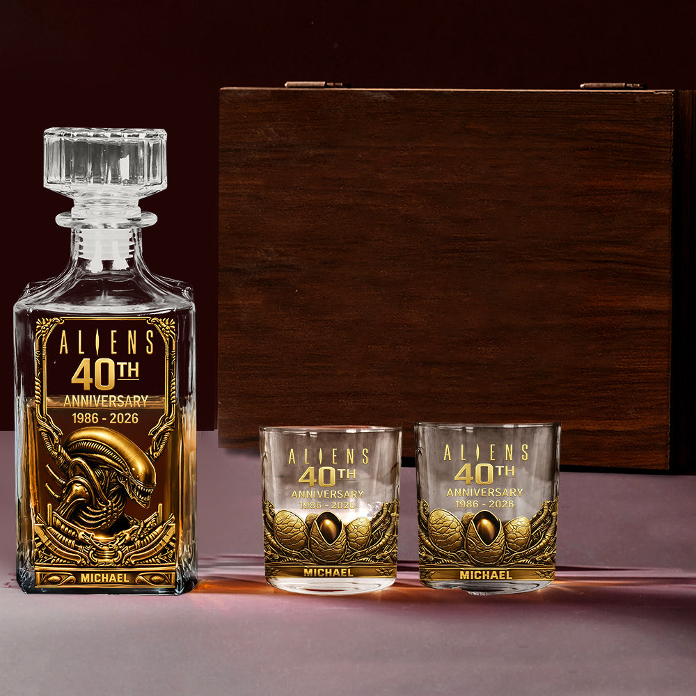 Alien 40th Anniversary - Personalized Alien Whiskey Decanter Set