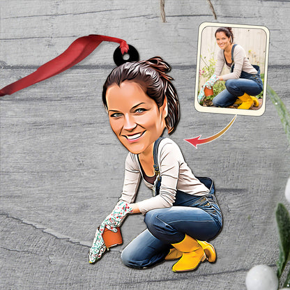 Caricature Gardener Portrait - Personalized Gardening Ornament