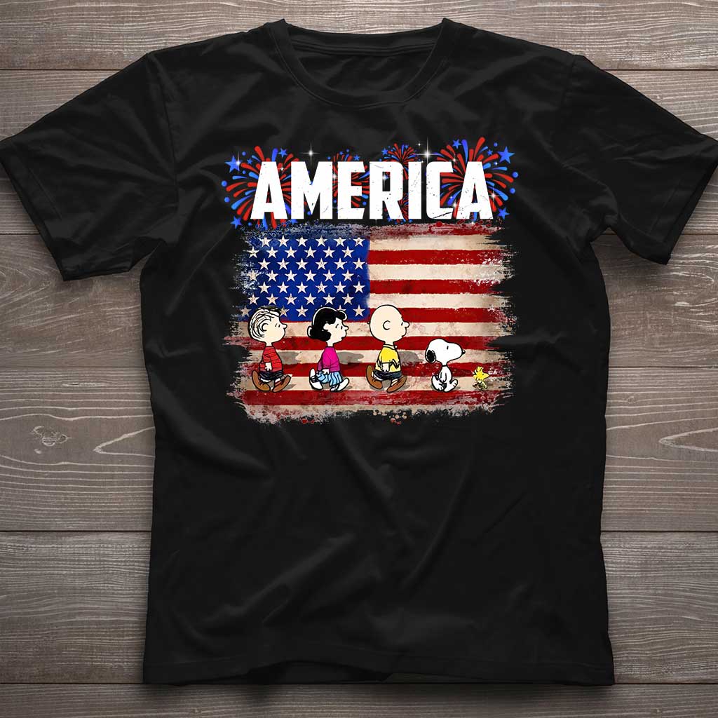 The White Dog - Independence Day T-shirt and Hoodie
