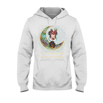 This Grandma Loves Her Grandkids To The Moon And Back - Personalized Mouse T-shirt and Hoodie
