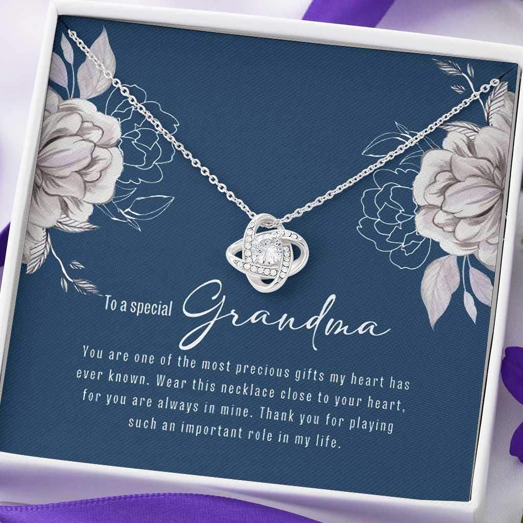 Gifts For Grandma From Grandchildren - Grandma Love Knot Necklace 0921
