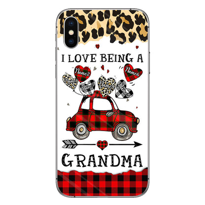 I Love Being A Grandma - Personalized Mother's Day Grandma Phone Case