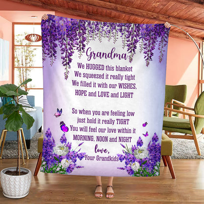 Grandma We Hugged This Purple Flower , Grandma With Grandkids Name Purple Butterfly Gift For Grandma - Grandma Blanket 0921