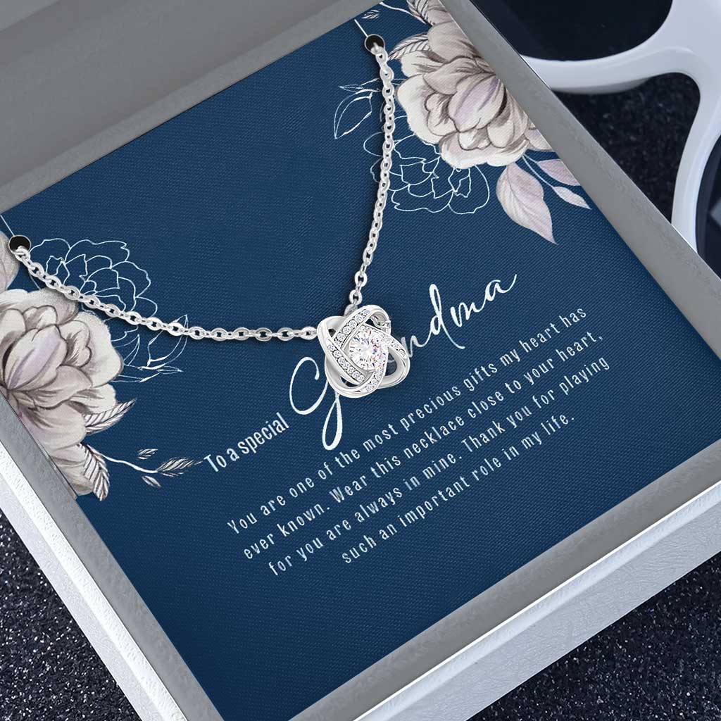 Gifts For Grandma From Grandchildren - Grandma Love Knot Necklace 0921