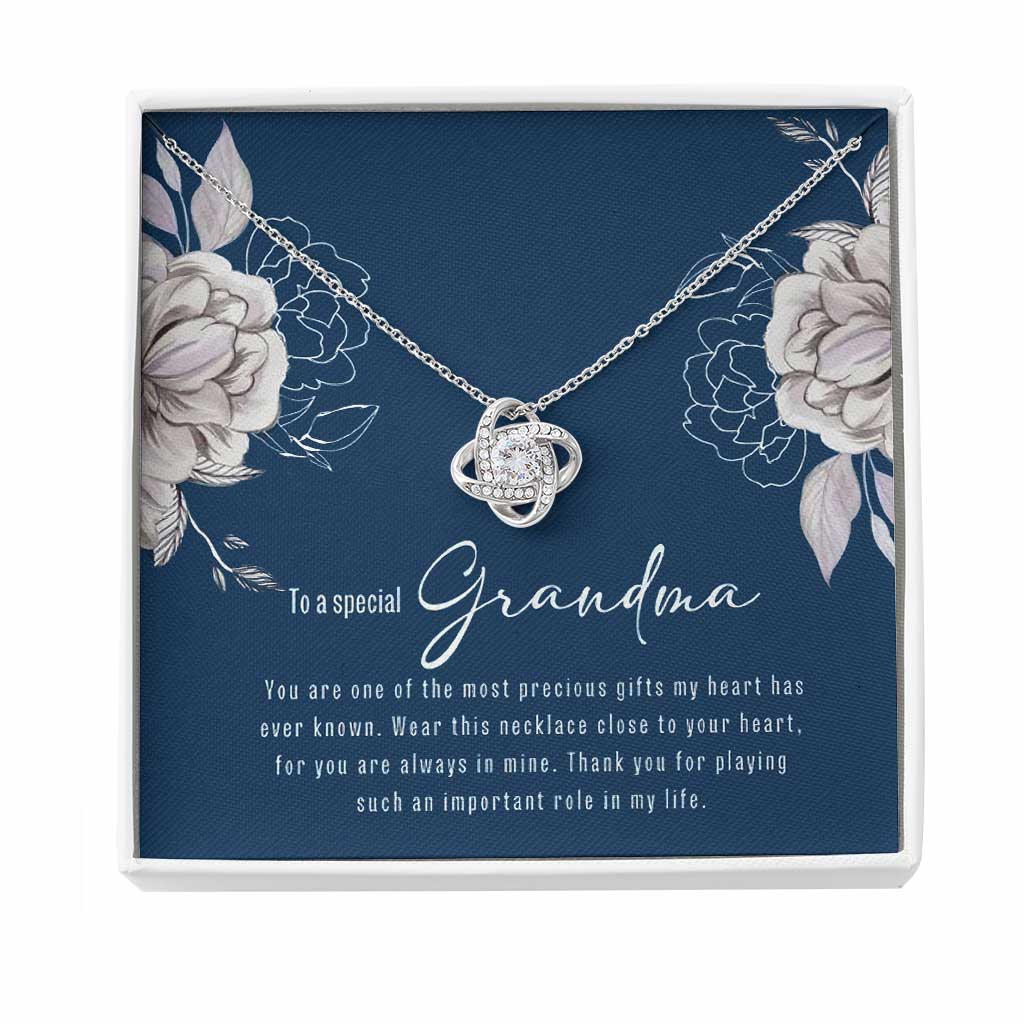 Gifts For Grandma From Grandchildren - Grandma Love Knot Necklace 0921