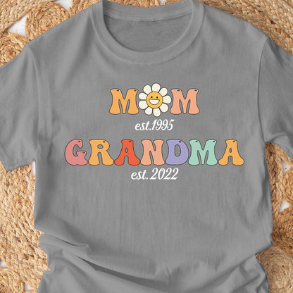 Mom And Grandma Est - Personalized Grandma T-shirt And Hoodie