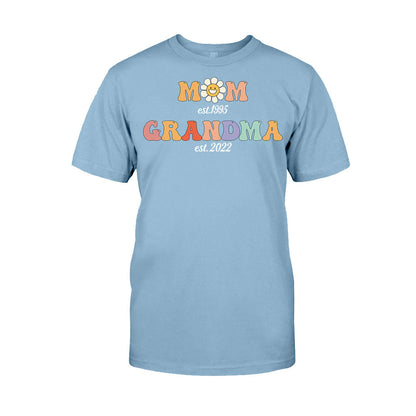 Mom And Grandma Est - Personalized Grandma T-shirt And Hoodie