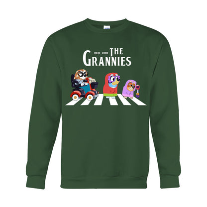 Here Come The Grannies - Grandma T-shirt And Hoodie