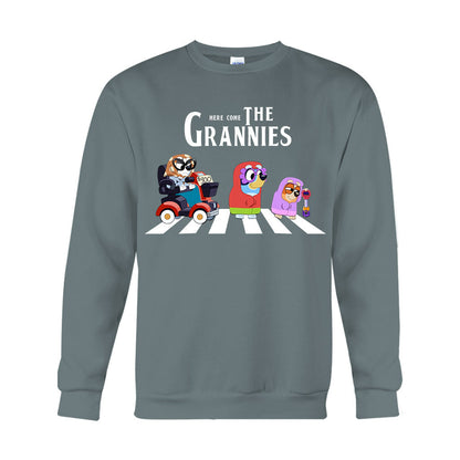 Here Come The Grannies - Grandma T-shirt And Hoodie