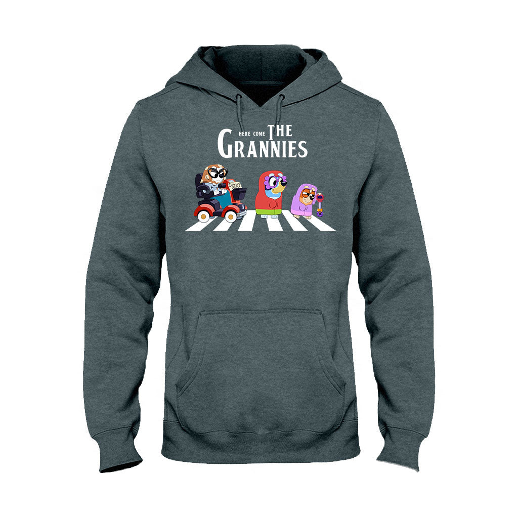 Here Come The Grannies - Grandma T-shirt And Hoodie