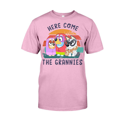Here Come The Grannies - Grandma T-shirt And Hoodie