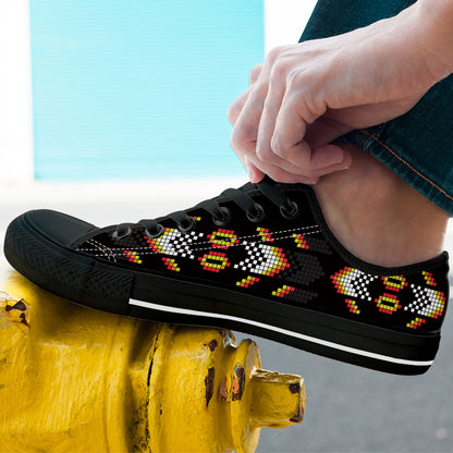 Native Pattern - American Indian Low Top Shoes