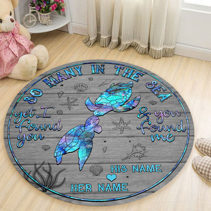 So Many In The Sea - Personalized Turtle Round Rug