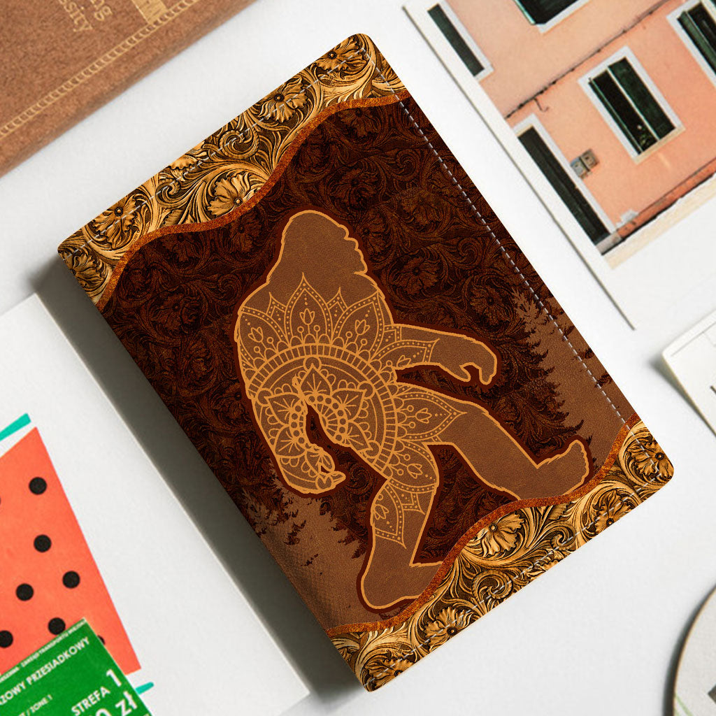 Believer - Bigfoot Passport Holder